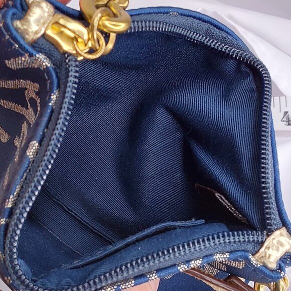 'COACH' 'POPPY' SIGNATURE SCRIPT LUREX JACQUARD WRISTLET NAVY BLUE/GOLD - Picture 10 of 15